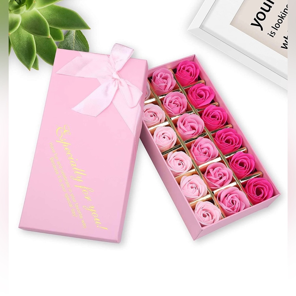 Rotumaty 18 PCS Floral Scented Bath Soap Rose Flower Petals
